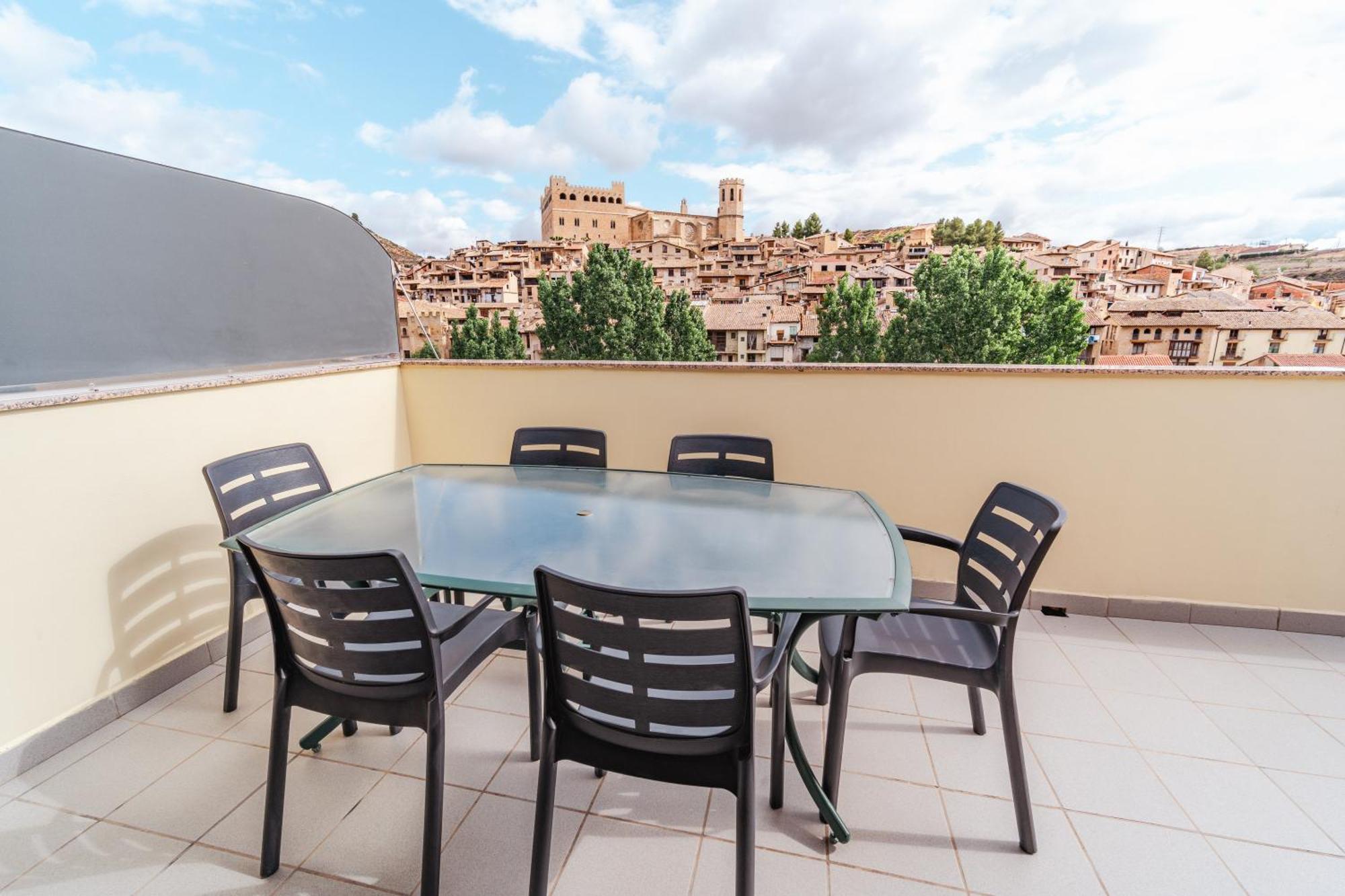 Casa Tio Pepe Apartment Valderrobres Bagian luar foto